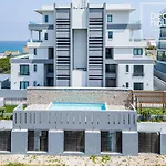 Designer Beachfront 2 Bed With Swimming Pool In Blouberg, Cape Town- 02 Azul