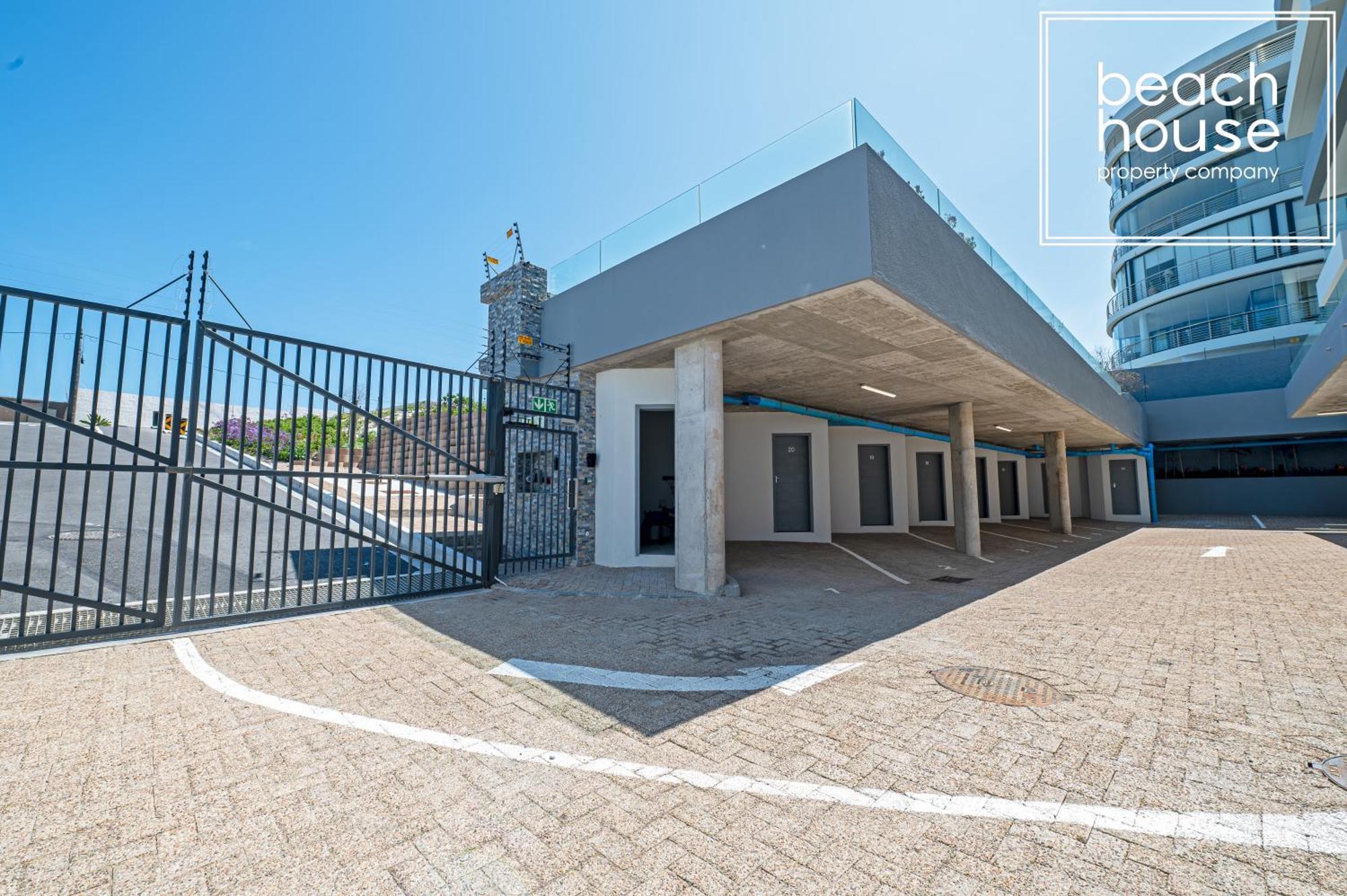 Designer Beachfront 2 Bed With Swimming Pool In Blouberg, Cape Town- 02 Azul