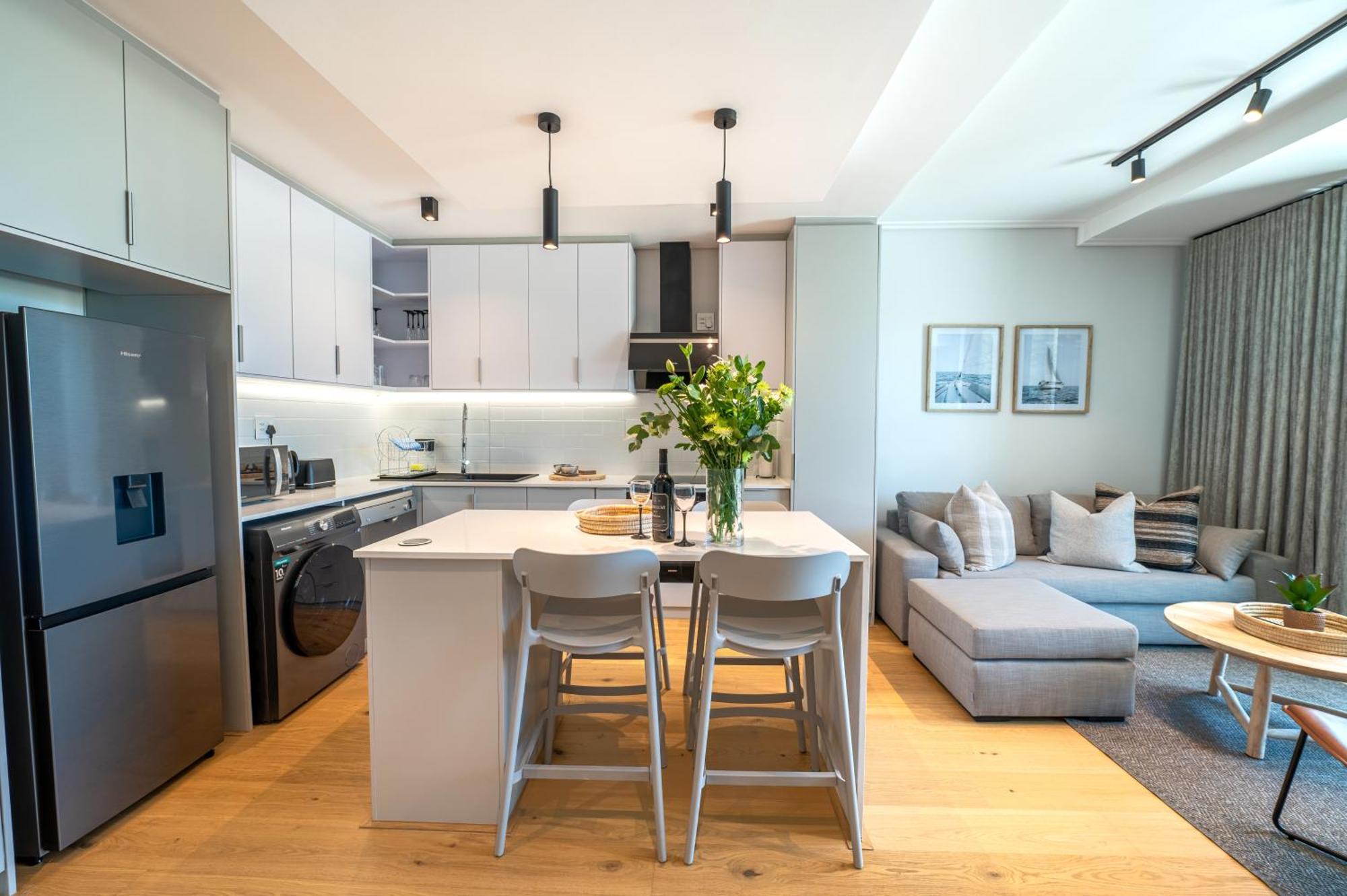 Apartment Designer Beachfront 2 Bed With Swimming Pool In Blouberg, Cape Town- 02 Azul