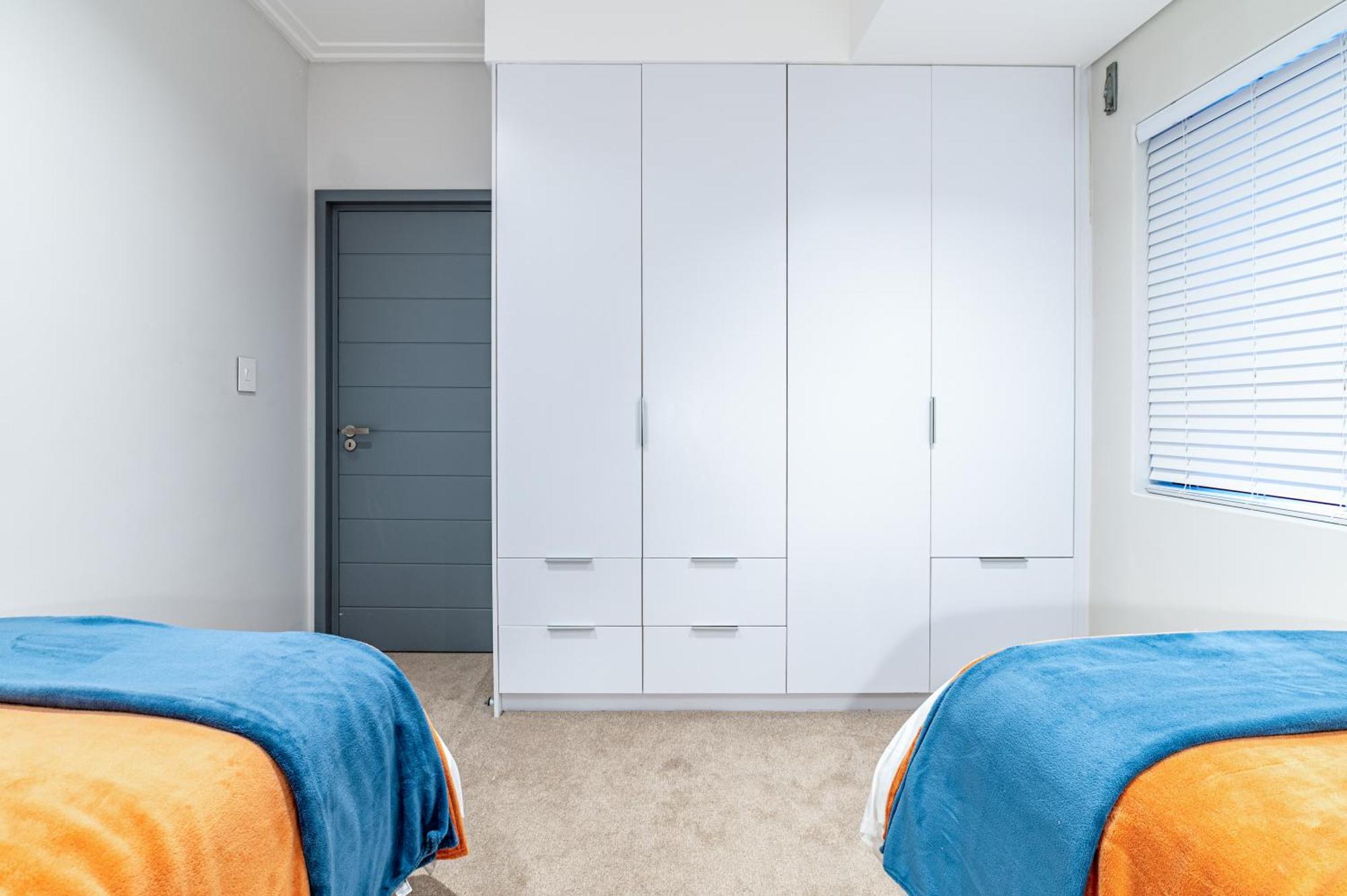 Apartment Designer Beachfront 2 Bed With Swimming Pool In Blouberg, Cape Town- 02 Azul Kapstadt